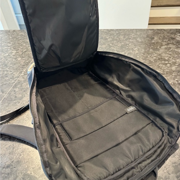 Lululemon backpack - Picture 7 of 10